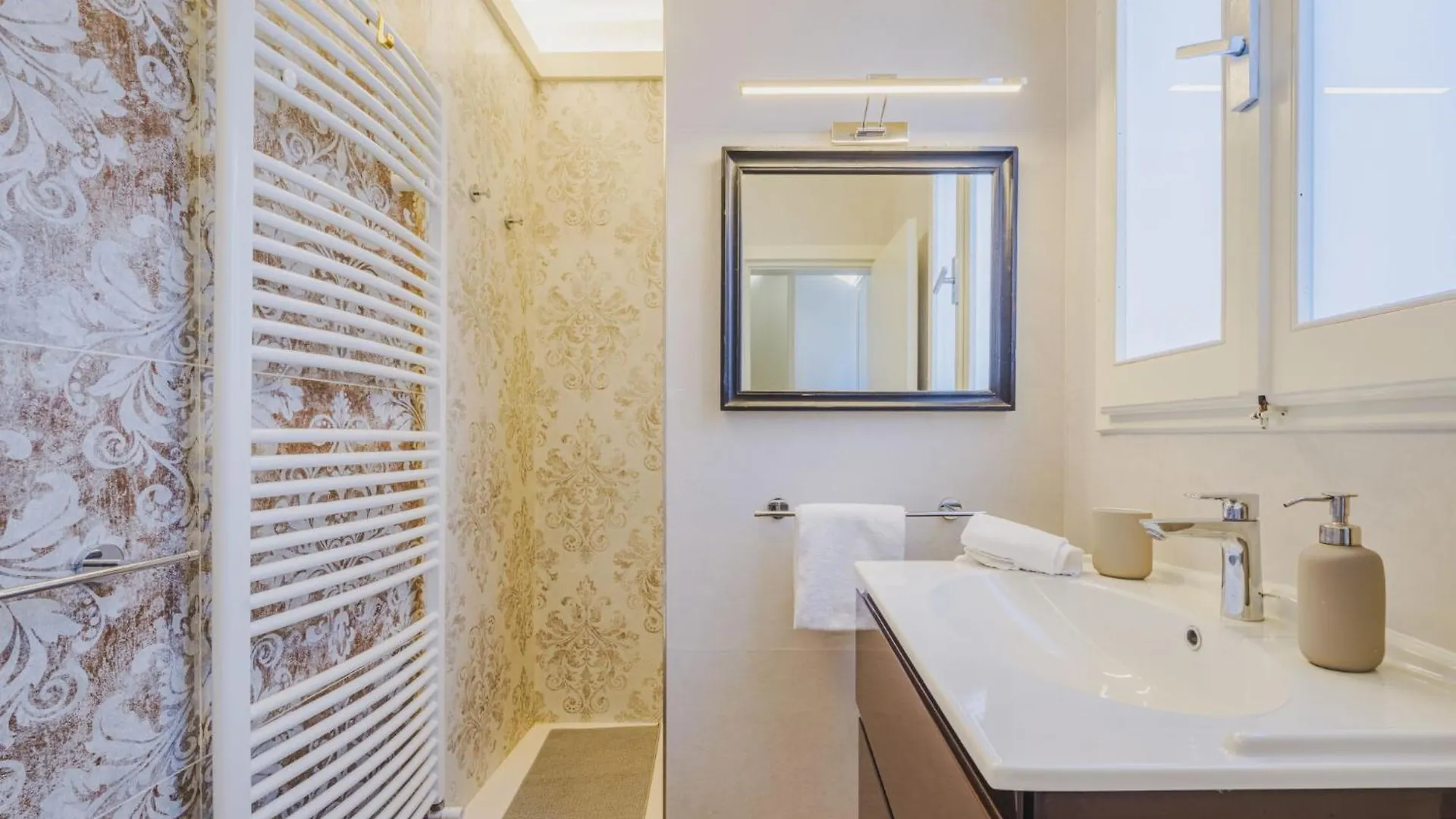 Holiday Home Rosa Dei Venti By Interhome Lido di Camaiore